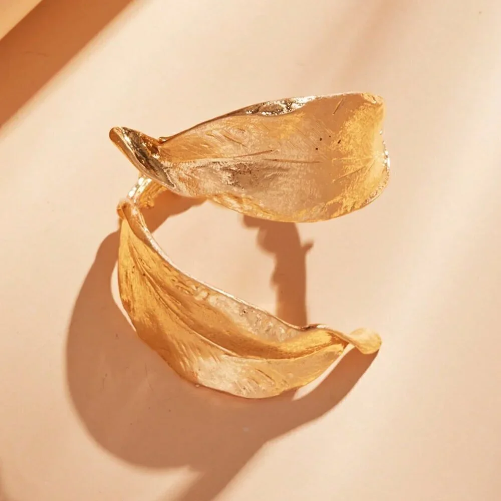 Gold-Colored Preppy Women's High-End Metal Open Bangle Bracelet